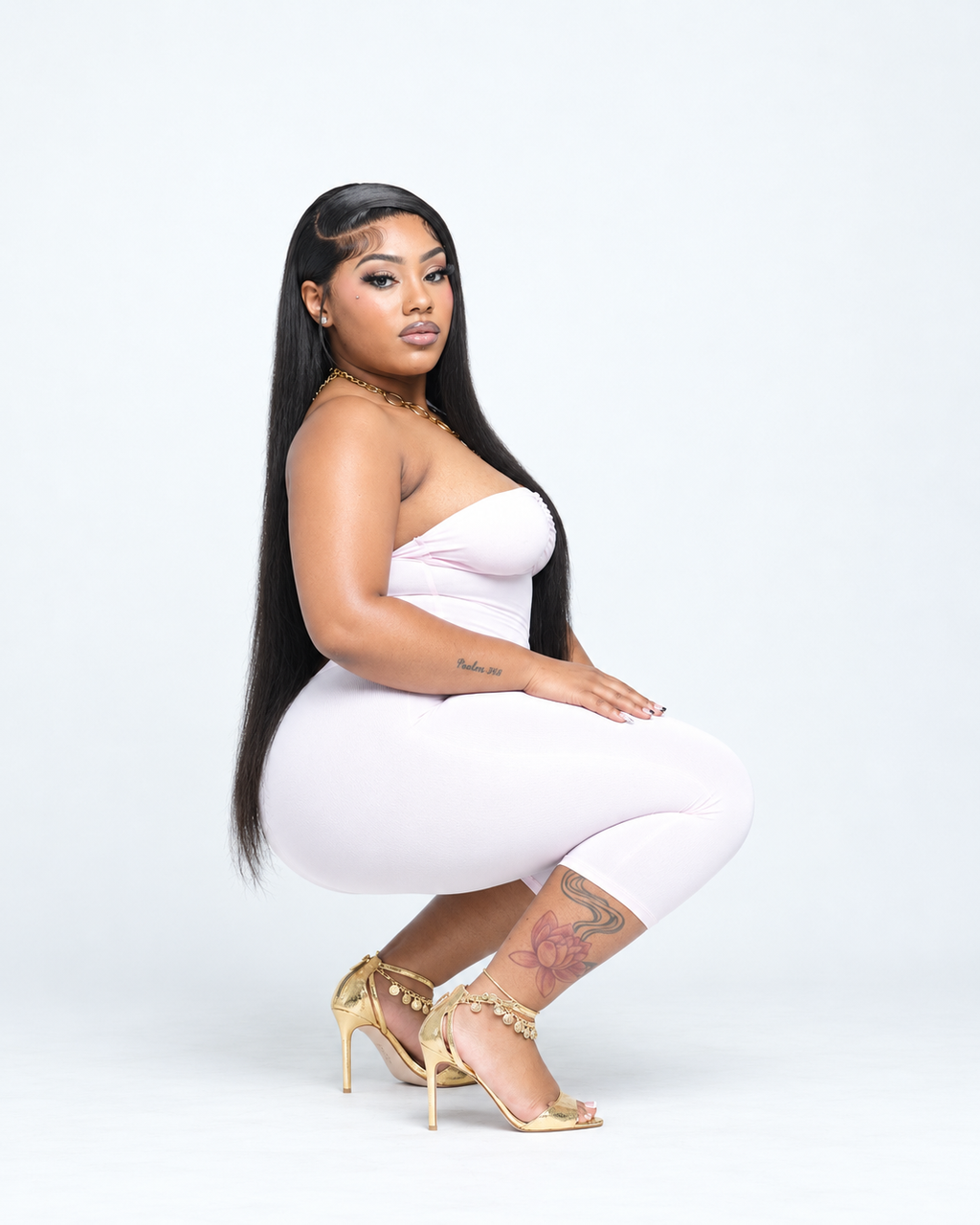 Londynn Blush Muse Chain Halter Capri Set
