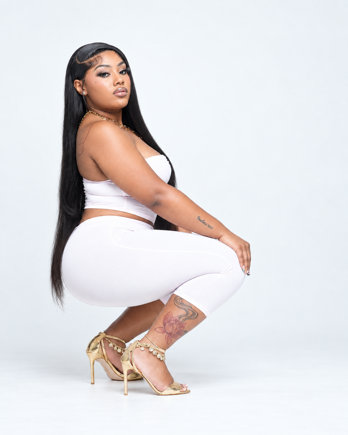 Londynn Blush Muse Chain Halter Capri Set