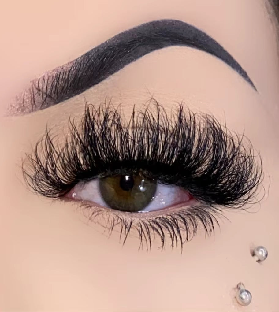 Londynn’s World Dreamy Mink Lash Collection – 15–30mm